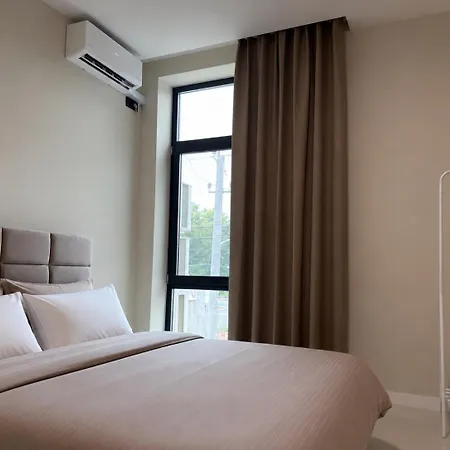 Vakantiehuis Luxe House Odessa, Jacuzzi, Bbq, Pool, Free Parking *