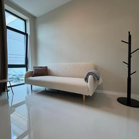 Luxe House Odessa, Jacuzzi, Bbq, Pool, Free Parking *