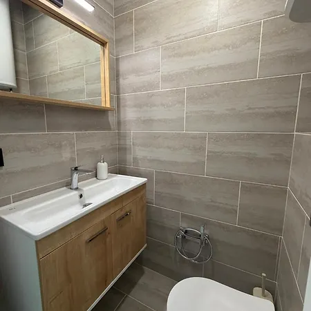 Luxe House Private Jacuzzi Bbq, Free Parking