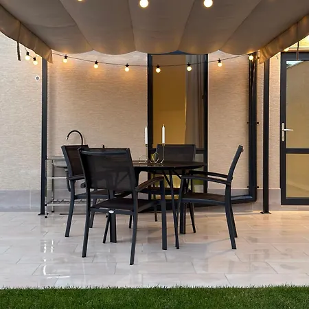 Luxe House Odessa, Jacuzzi, Bbq, Pool, Free Parking Vakantiehuis Odessa
